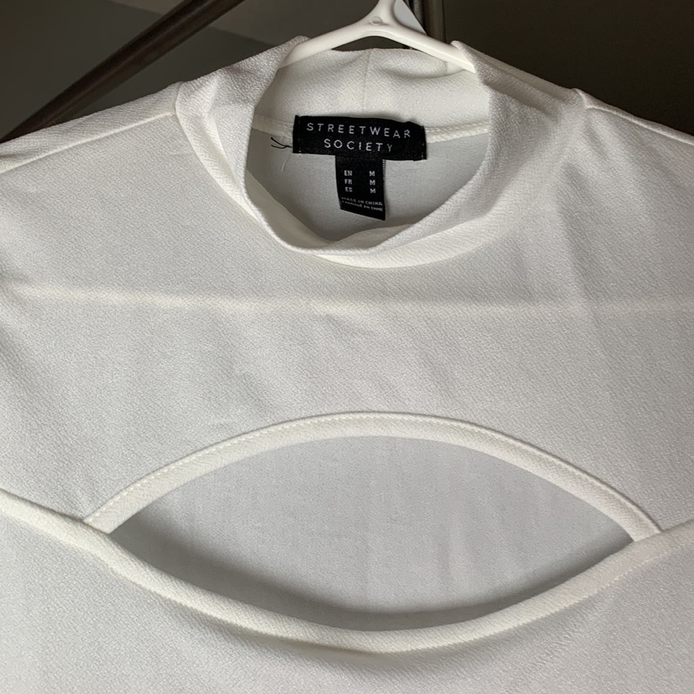 ✨Host Pick✨White cutout long sleeve blouse - Picture 4 of 5
